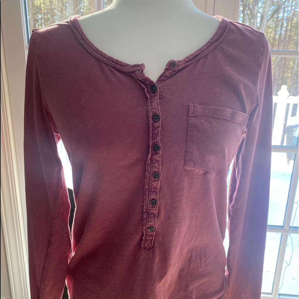 dark pink t-shirt